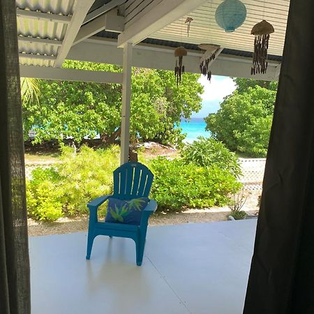 Le Fare Bleu Tiputa Rangiroa Apartment Exterior photo