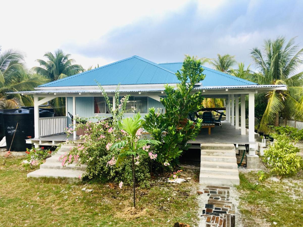 Le Fare Bleu Tiputa Rangiroa Apartment Exterior photo